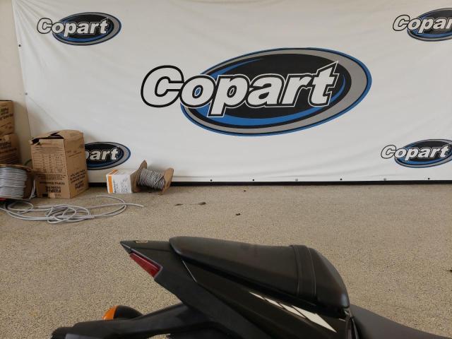 2021 YAMAHA YZFR3 A MH3RH18Y0MK006022