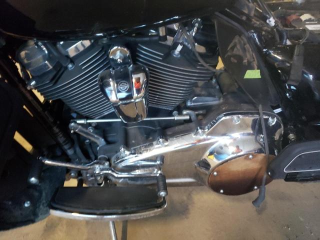 2019 HARLEY-DAVIDSON FLTRU 1HD1KGF11KB647455