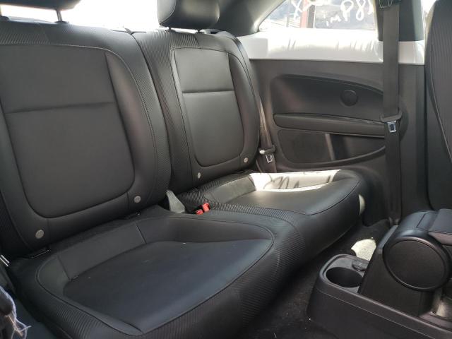 2017 VOLKSWAGEN BEETLE SE 3VWJ17AT0HM604253