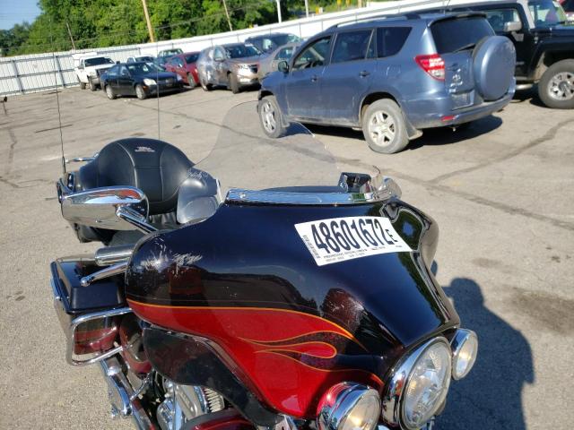 2011 HARLEY-DAVIDSON FLHTCUSE6 1HD1PR818BB955295