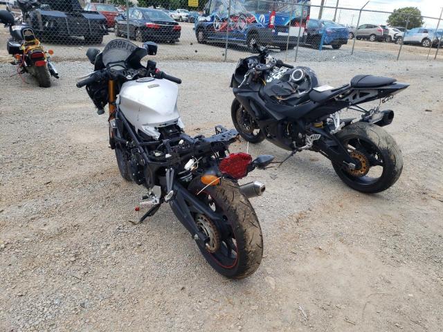 2020 YAMAHA YZFR3 A MH3RH18Y2LK004111