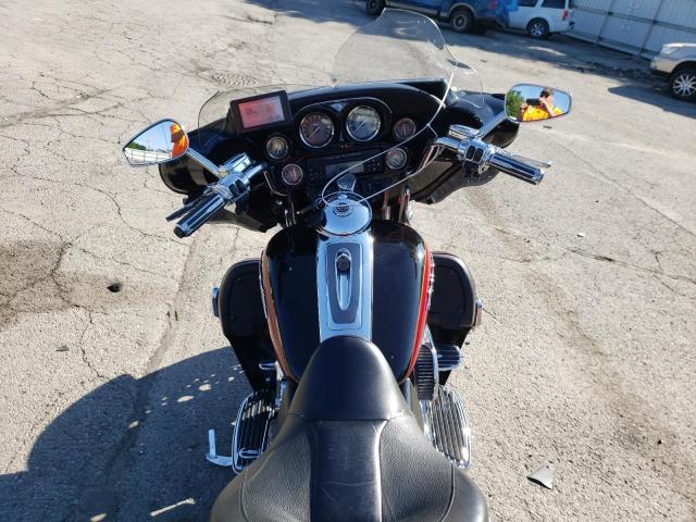 2011 HARLEY-DAVIDSON FLHTCUSE6 1HD1PR818BB955295