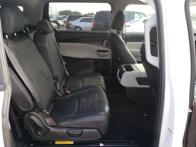 2022 KIA CARNIVAL L KNDNB4H35N6136361