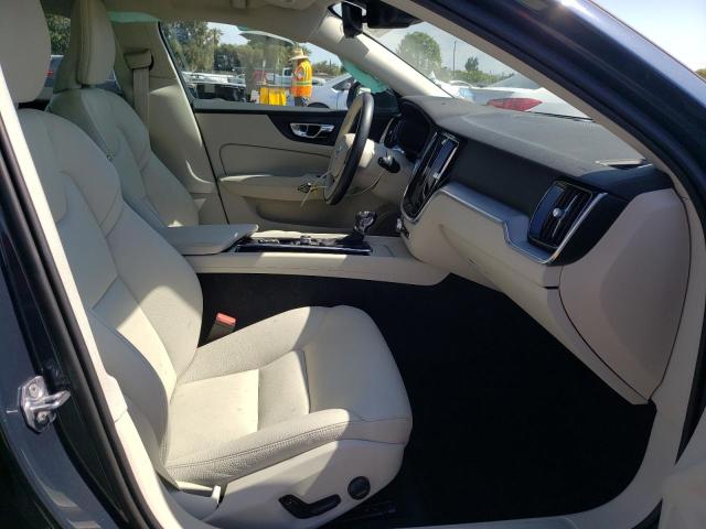 2020 VOLVO V60 T5 MOM YV1102EK4L2357596
