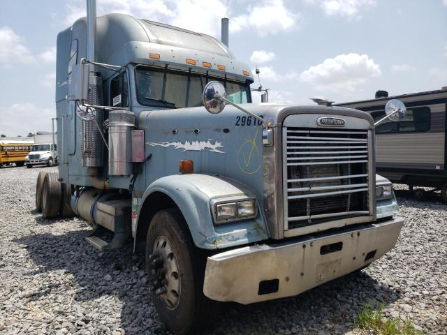 Salvage cars for sale from Copart Memphis, TN: 2002 Freightliner Convention