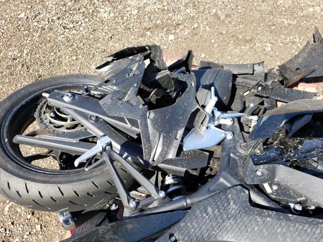 2021 YAMAHA YZFR3 A MH3RH18Y1MK007437