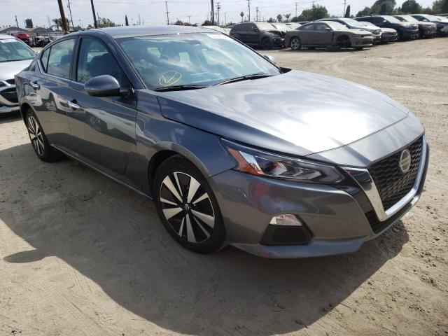 Salvage cars for sale from Copart Los Angeles, CA: 2021 Nissan Altima SV