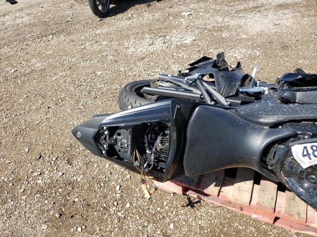 2021 YAMAHA YZFR3 A MH3RH18Y1MK007437