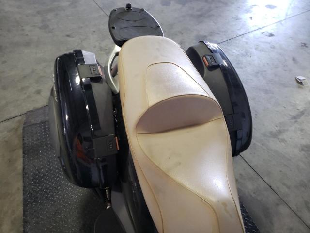 2009 PIAGGIO SCOOTER ZAPM340W895301537