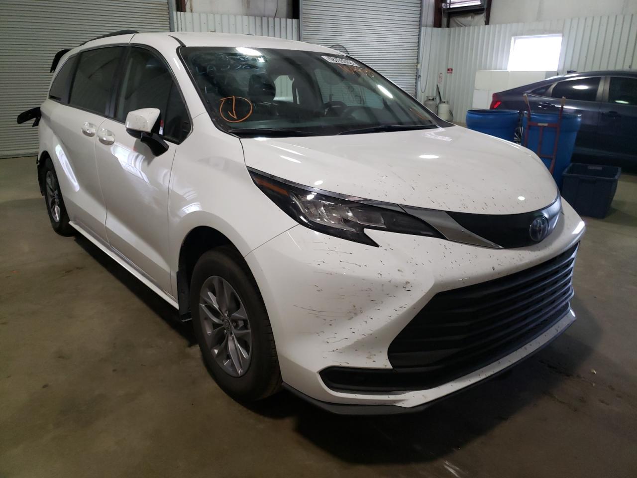5TDKRKEC5NS104839 TOYOTA SIENNA LE 2022