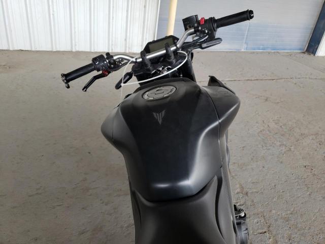 2021 YAMAHA MT-03 MH3RH20Y2MK005813