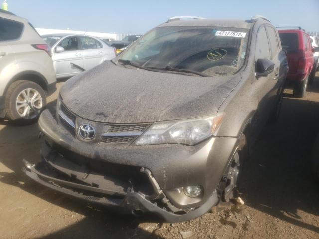 2T3BFREV3FW259330 Toyota RAV4 LE