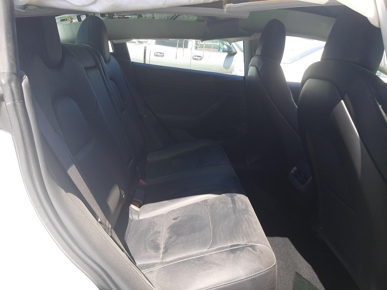 5YJ3E1EB1KF365113 2019 Tesla Model 3