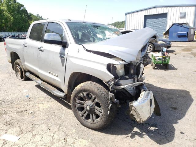  TOYOTA TUNDRA 2014 Srebrny