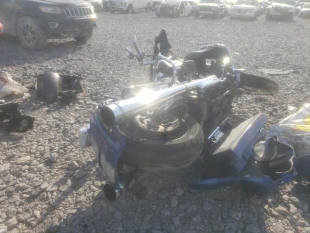 2010 HARLEY-DAVIDSON FLHTCU - 1HD1FC410AB609696