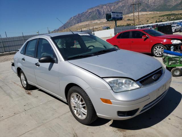 Salvage cars for sale from Copart Farr West, UT: 2005 Ford Focus ZX4