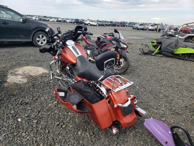 2011 HARLEY-DAVIDSON FLHX 1HD1KBM18BB635325