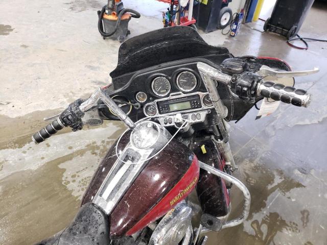 2010 HARLEY-DAVIDSON FLHTCU - 1HD1FC411AB635711