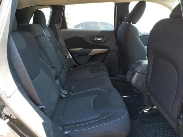 1C4PJLCB6HW603909 Jeep Cherokee Latitude
