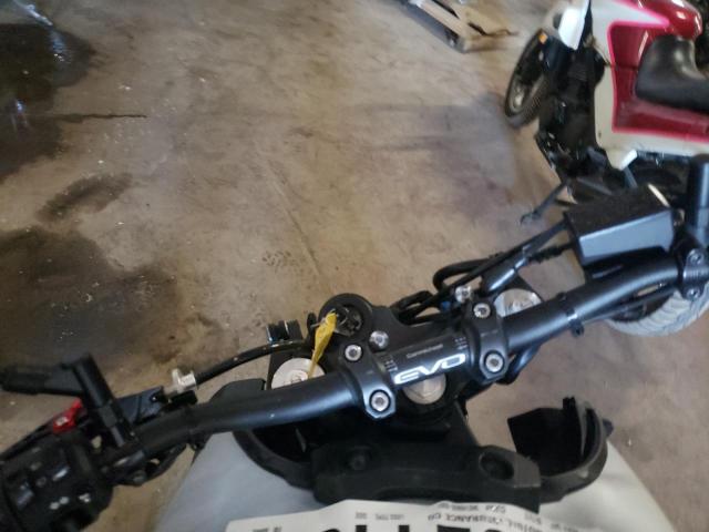 2017 YAMAHA FZ09 JYARN53E2HA000452