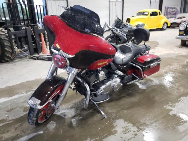 2010 HARLEY-DAVIDSON FLHTCU - 1HD1FC411AB635711