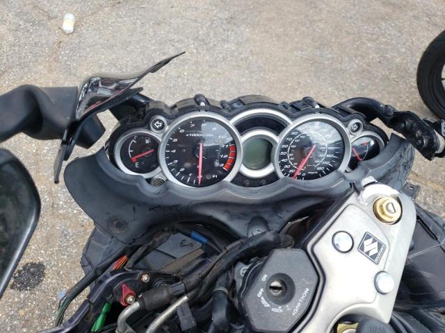 2011 SUZUKI GSX1300 R JS1GX72A3B2103049