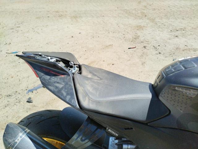 2019 APRILIA MOTORCYCLE ZD4KGUA1XKS000330