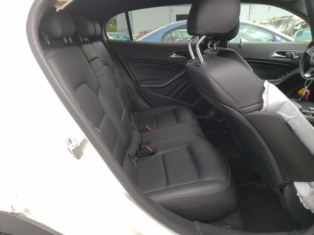 WDCTG4GB0JJ449210 Mercedes-Benz Gla 250 4matic