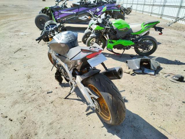 2019 APRILIA MOTORCYCLE ZD4KGUA1XKS000330