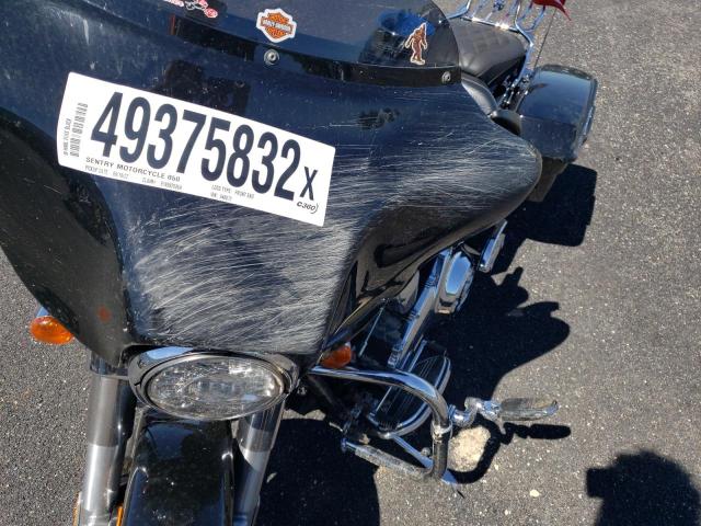 2010 HARLEY-DAVIDSON FLHX 1HD1KB416AB648072