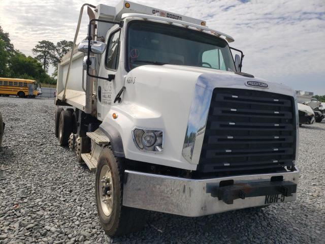 Salvage cars for sale from Copart Dunn, NC: 2016 Freightliner 108SD
