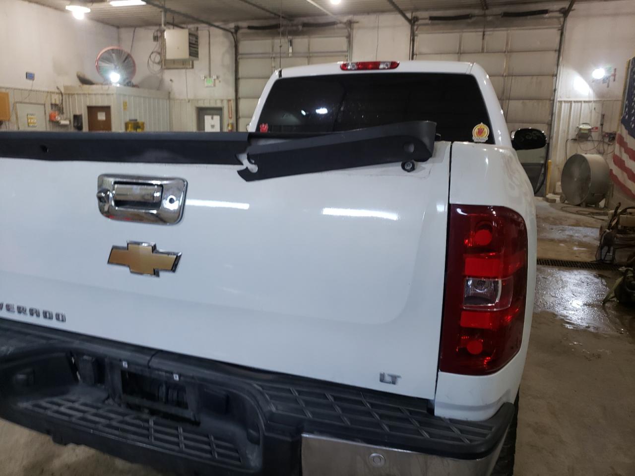 1GCSKSE30AZ125840 2010 Chevrolet Silverado K1500 Lt