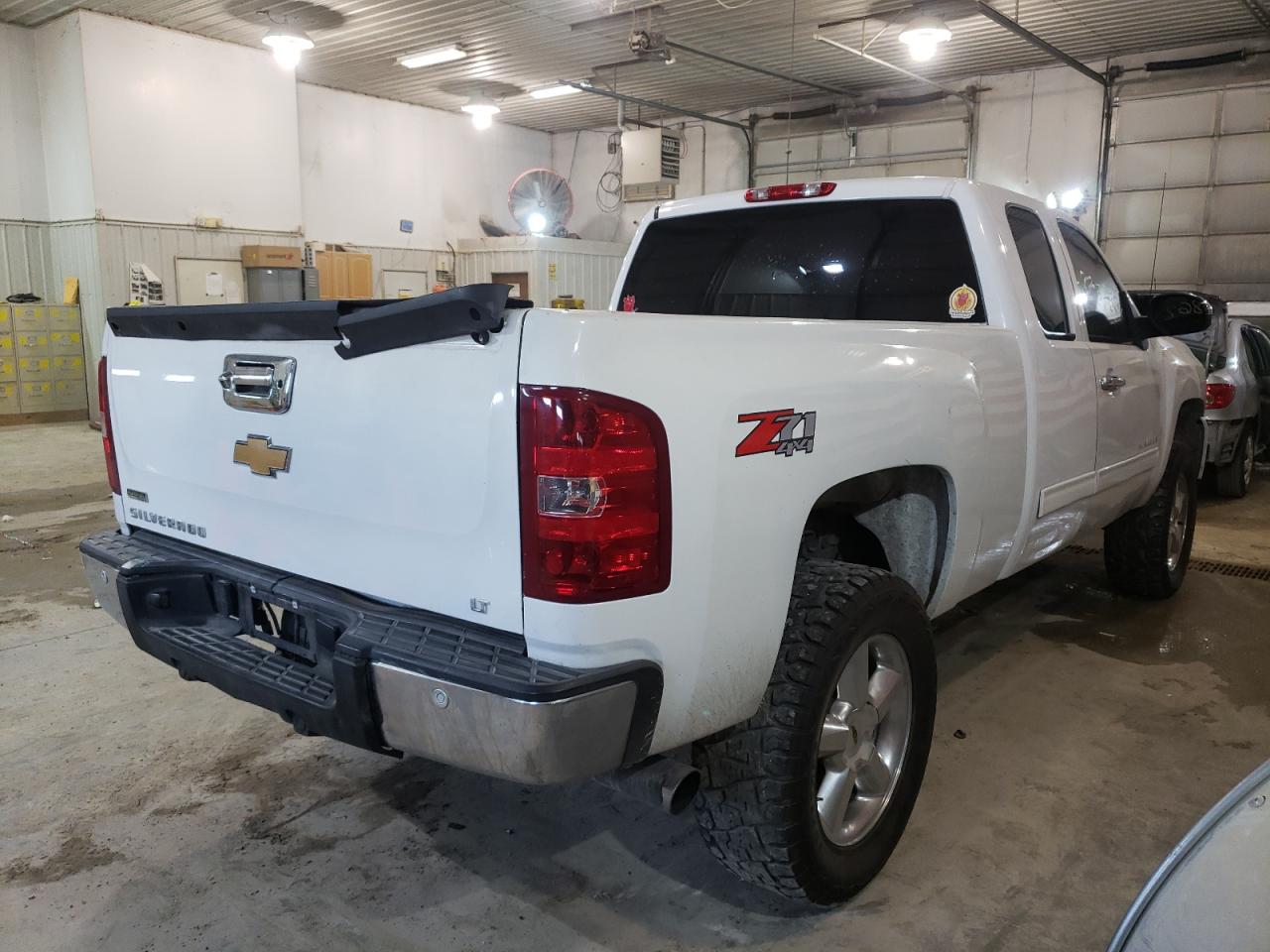 1GCSKSE30AZ125840 2010 Chevrolet Silverado K1500 Lt