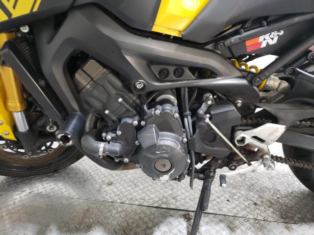 2015 YAMAHA FZ09 JYARN33E1FA004784