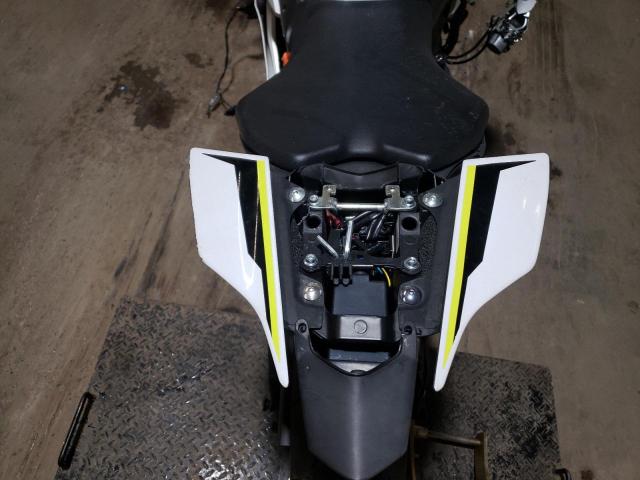 2017 YAMAHA YZFR6 JYARJ28E8HA001611