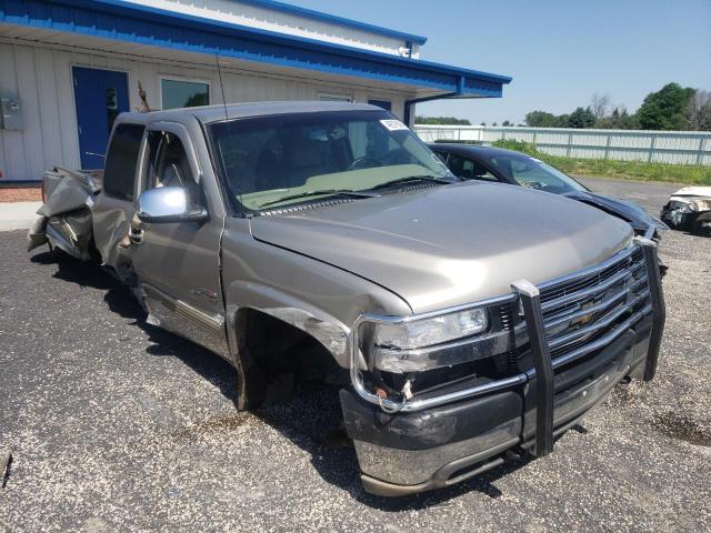 Salvage cars for sale from Copart Mcfarland, WI: 2002 Chevrolet Silverado