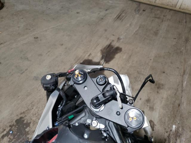 2017 YAMAHA YZFR6 JYARJ28E8HA001611