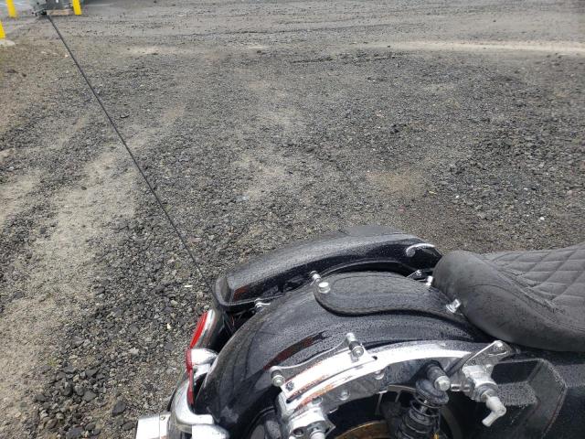 2019 HARLEY-DAVIDSON FLHX 1HD1KBC19KB661899