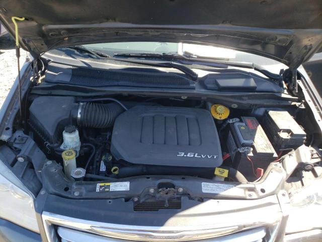 2016 CHRYSLER TOWN & COU - 2C4RC1BG2GR199406