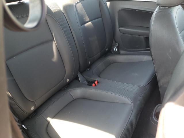 2018 VOLKSWAGEN BEETLE SE 3VWJD7AT1JM713298
