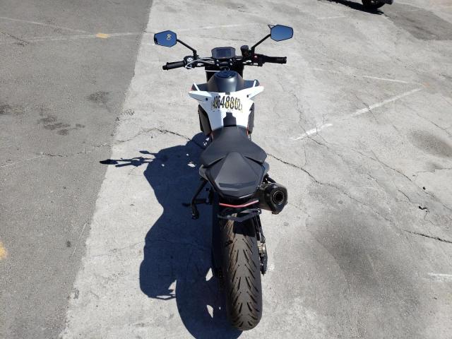2021 KTM 890 DUKE R VBKTU9407MM806530