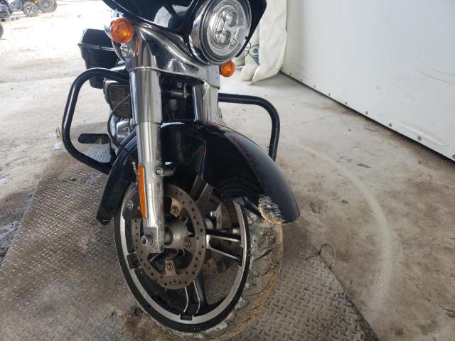 2019 HARLEY-DAVIDSON FLHX 1HD1KBC12KB625083
