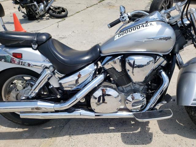 2009 HONDA VTX1300 R 1HFSC52639A601043