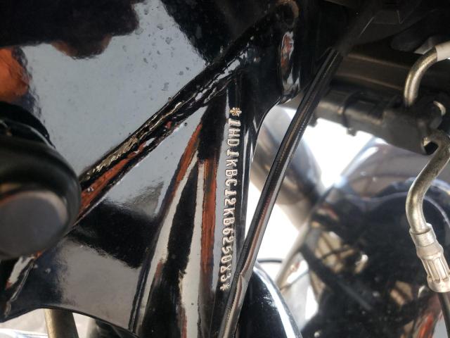 2019 HARLEY-DAVIDSON FLHX 1HD1KBC12KB625083