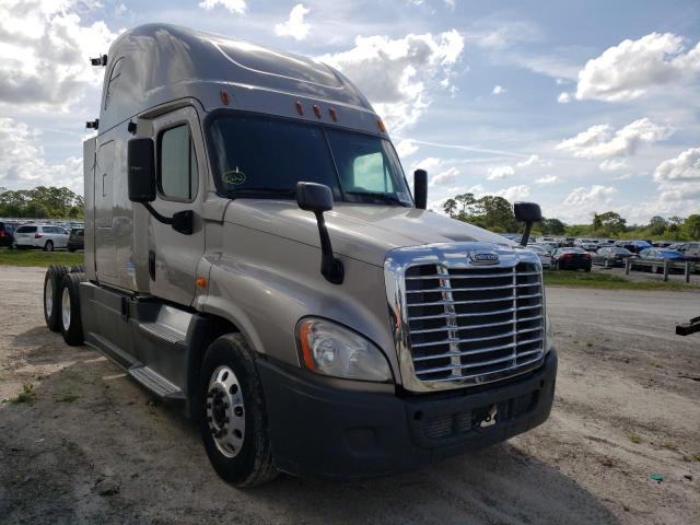 Freightliner Cascadia 1 salvage cars for sale: 2013 Freightliner Cascadia 1