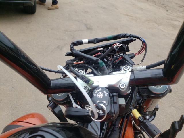 2020 HARLEY-DAVIDSON FLTRK 1HD1KZF10LB613732