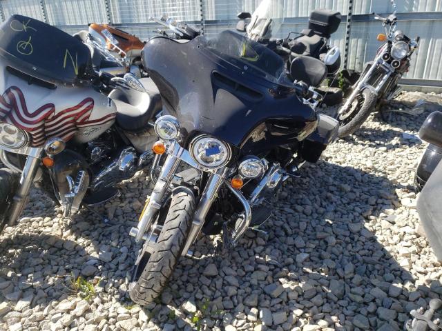 2019 HARLEY-DAVIDSON FLHX 1HD1KBC17KB676658