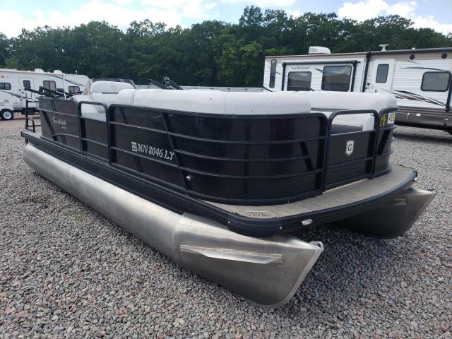 Salvage boats for sale at Avon, MN auction: 2019 Sweetwater Pontoon