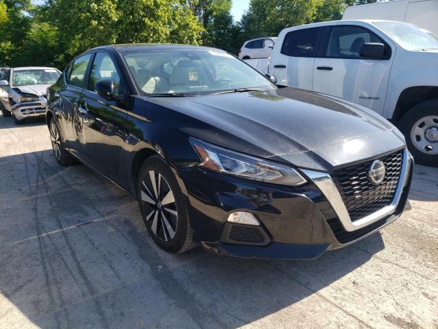 Salvage cars for sale from Copart Ellwood City, PA: 2021 Nissan Altima SV
