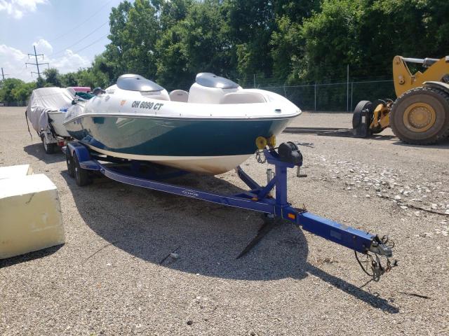 Salvage boats for sale at Columbus, OH auction: 2000 Yamaha Boat